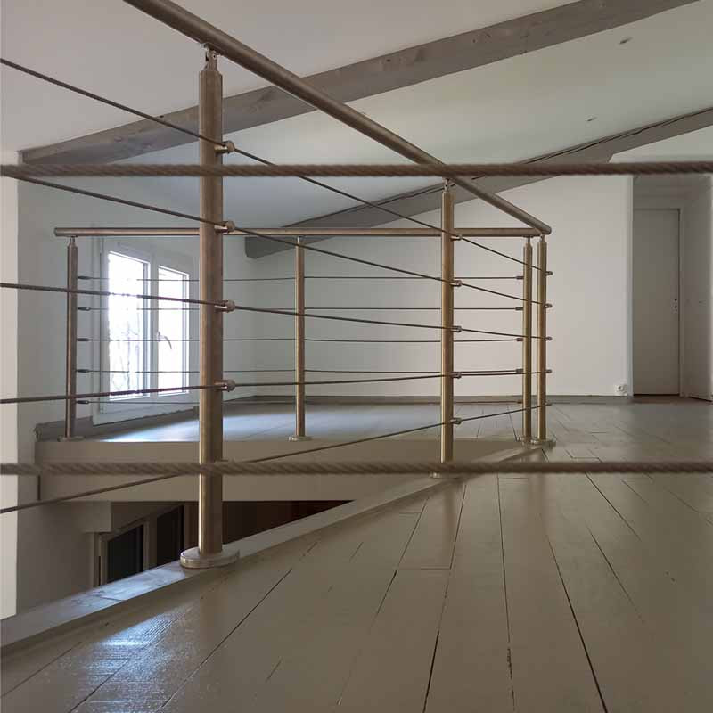 garde corps de mezzanine inox a cables tendus installation a la francaise